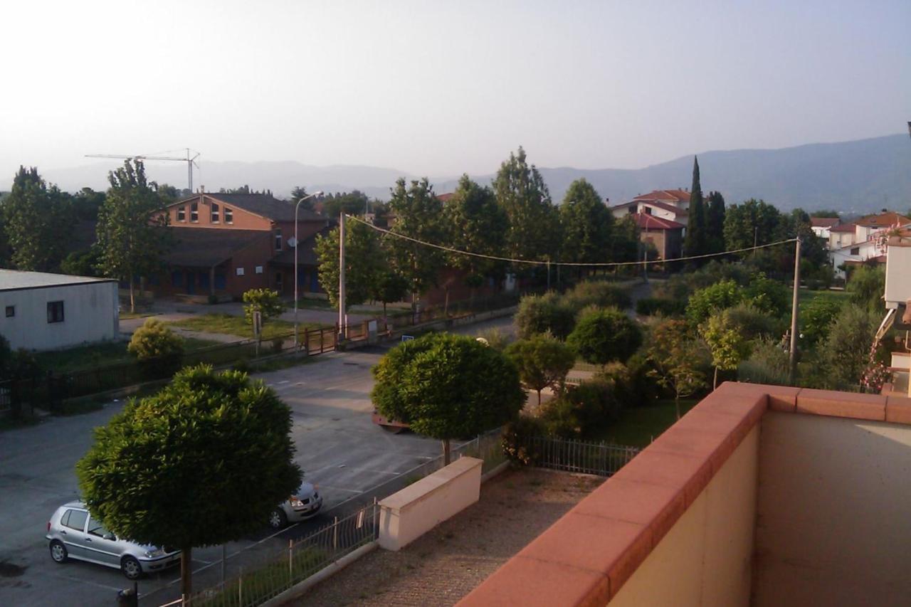 Montecchio Di Cortona Lägenhet Exteriör bild
